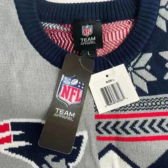 NWT NFL New England Patriots men’s sweater holidays ugly sweater winter - Picture 4 of 7